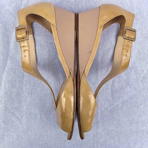 Jimmy Choo Shoes Tan Patent Leather T Strap Wedge Sandal Made in Italy Flawed 39 - Picture 6 of 14